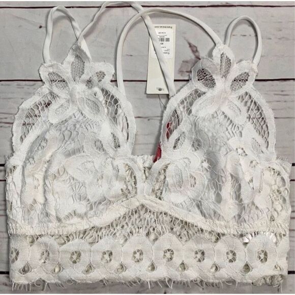 Francesca’s Dina Be Ivory Lace Bralette Size XS - Picture 9 of 9